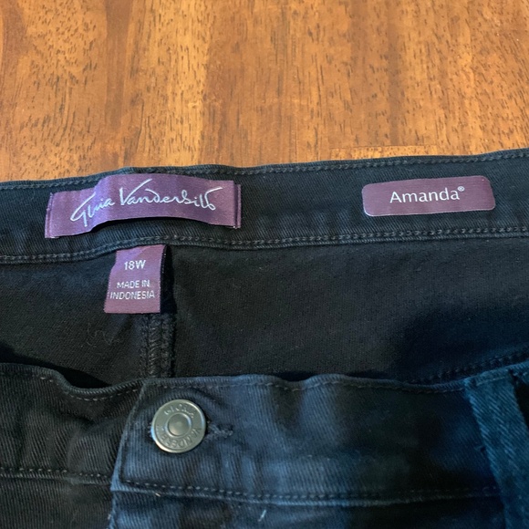 Gloria Vanderbilt Amanda Classic Black Jeans 18W Short - Picture 1 of 2